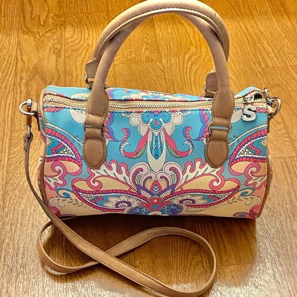 Desigual Handbag. - Picture 2 of 9